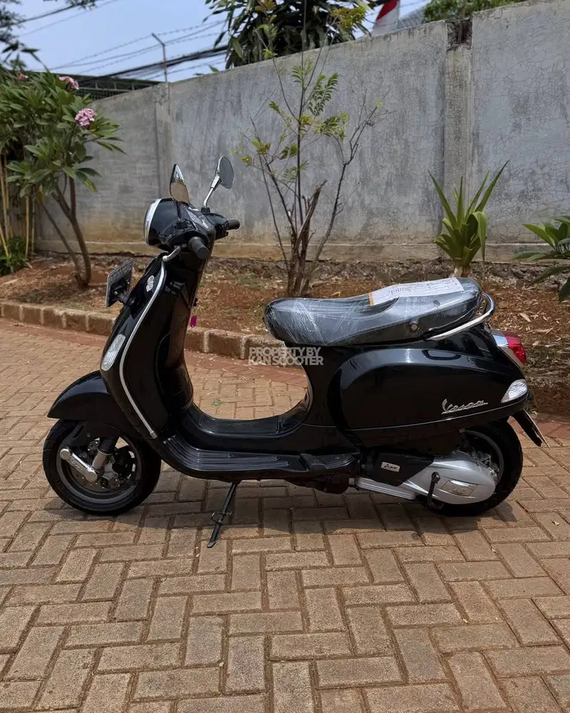 JUAL MURAH VESPA LX 125 iGET FACELIFT 2020 MULUS