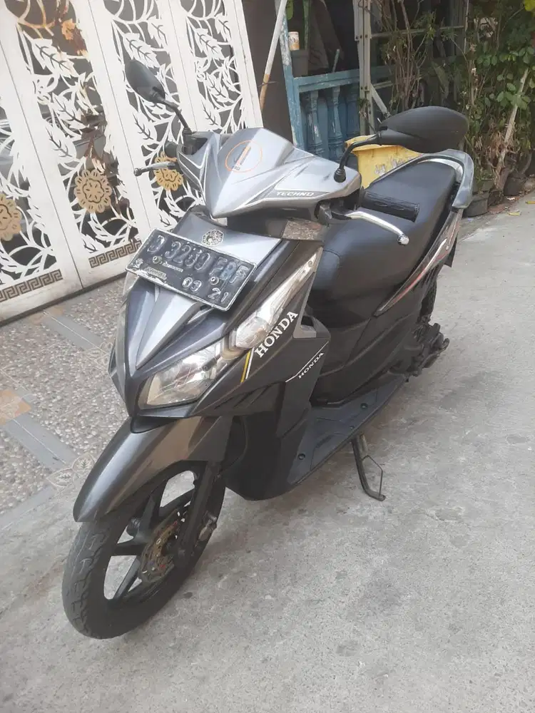 Honda Vario Techno 2011 ss lengkap mesin bagus,Bekasi Kab,stater hidup