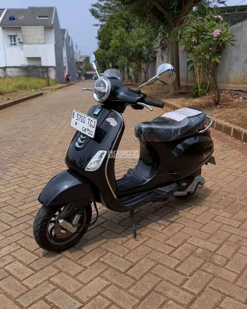 VESPA LX 125 iGET FACELIFT 2020 BERGARANSI