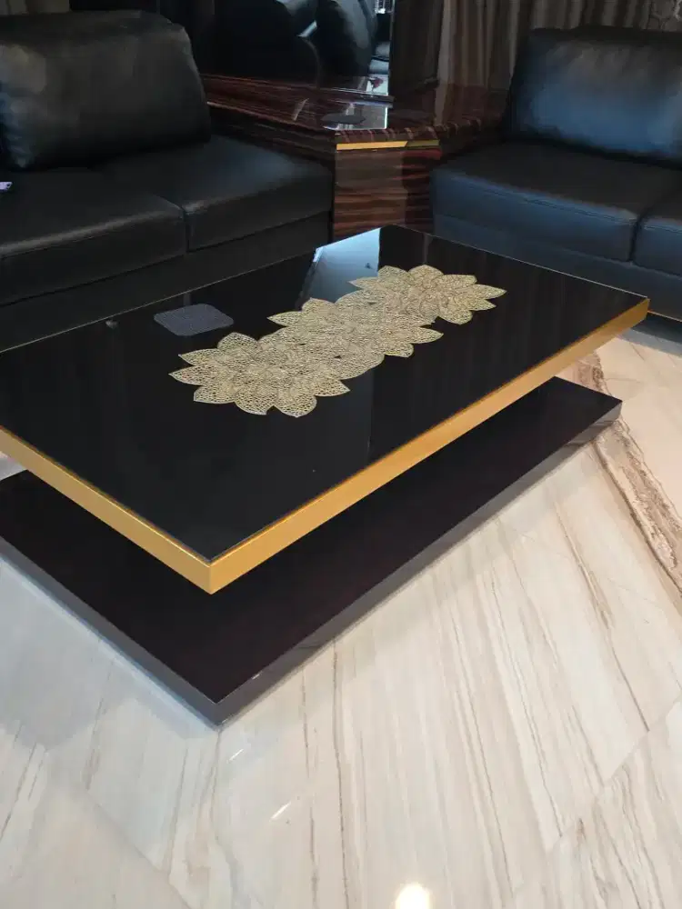 Coffee table from informa..