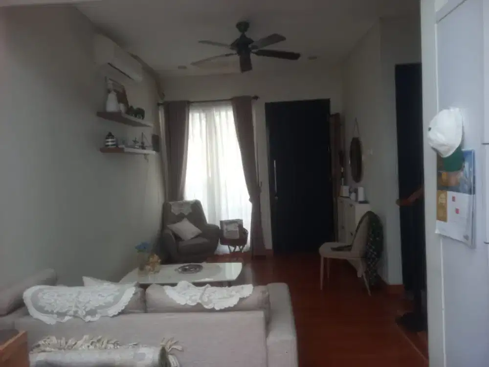 Di jual rumah bagus 2lantai di lavesh harapan indah