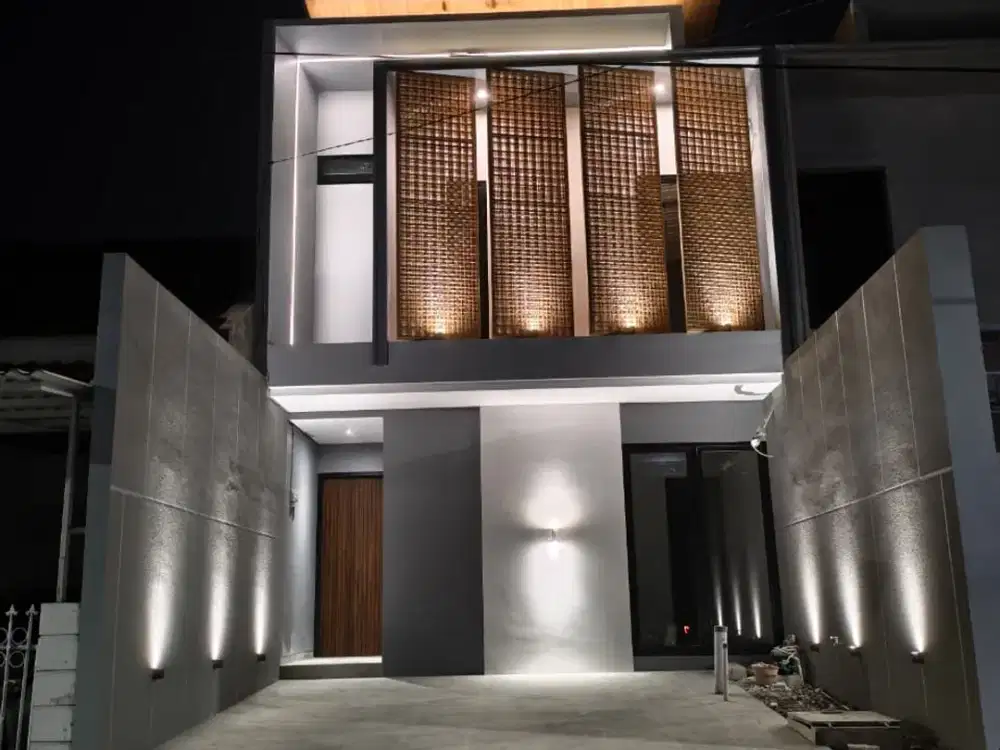Dijual Rumah Baru di Panjang Jiwo, dekat Kampus UBAYA dan Jemursari