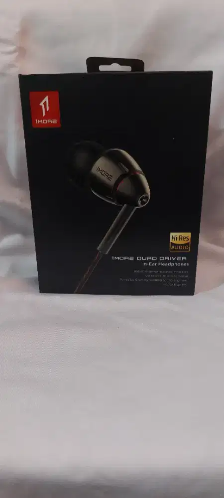 Earphone 1More Volume Up and Down