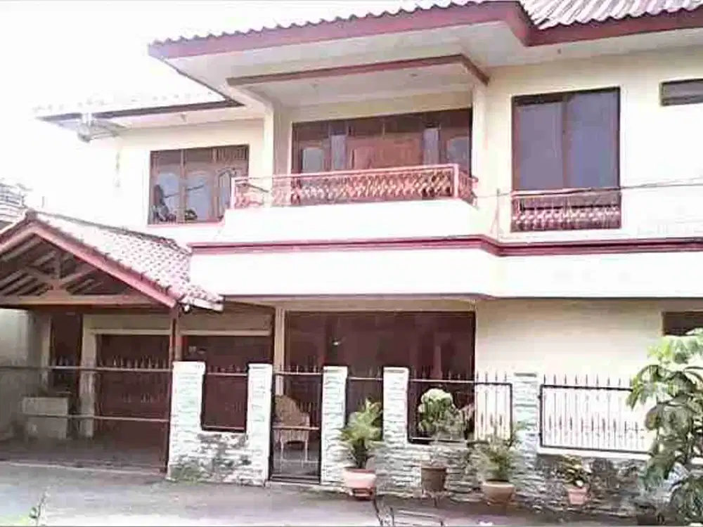 RUMAH LUAS DAN SIAP HUNI LOKASI DUREN SAWIT JAKARTA TIMUR