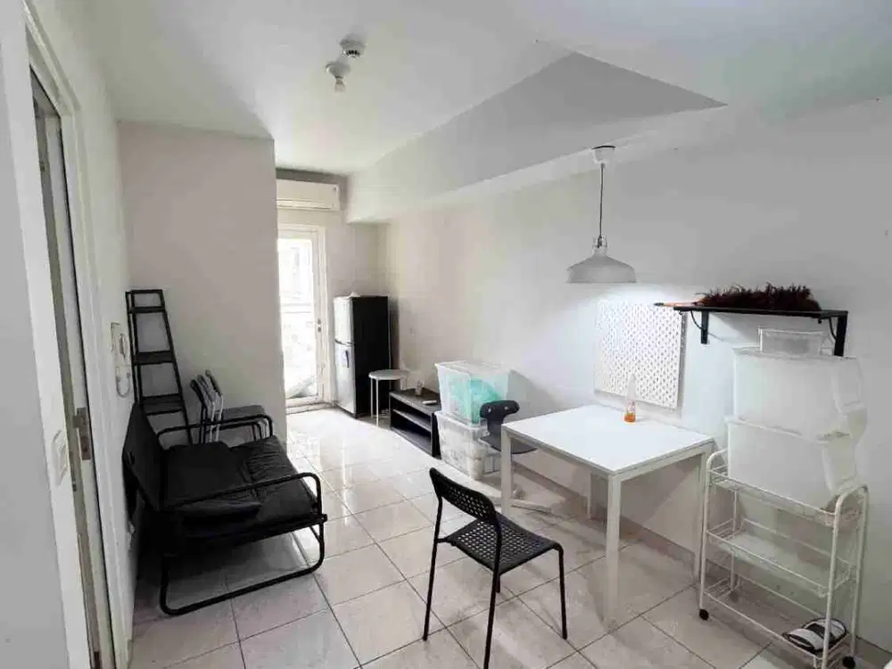 JUAL/SEWA Cepat apartemen springlake summarecon bekasi FULL FURNISH SIAP HUNI
