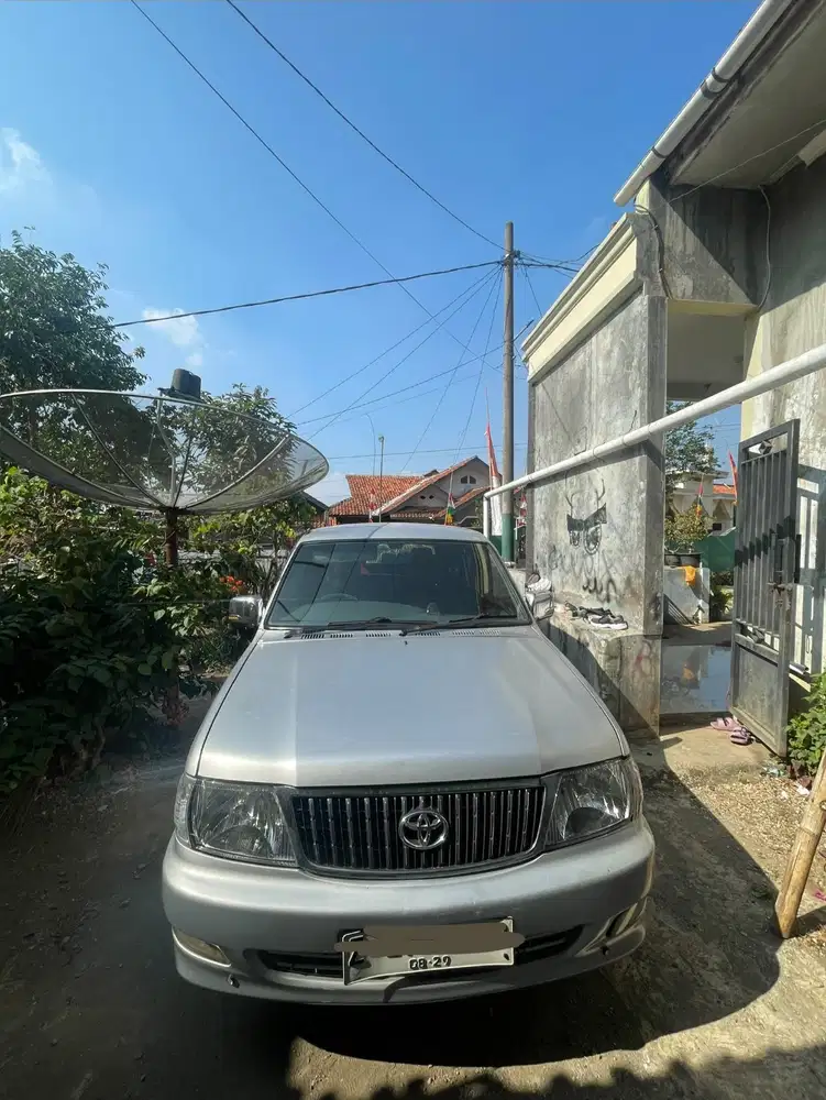 Kijang LGX 1.8 EFI tahun 2000