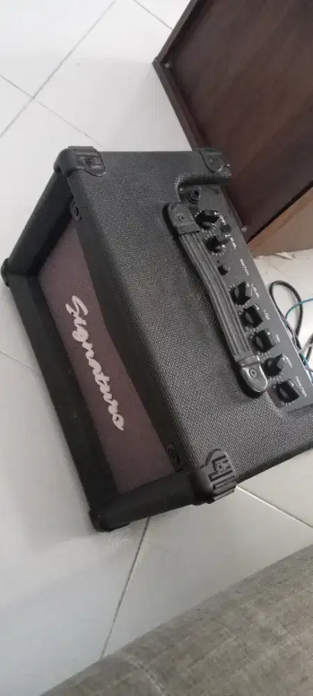Ampli mini merk signature