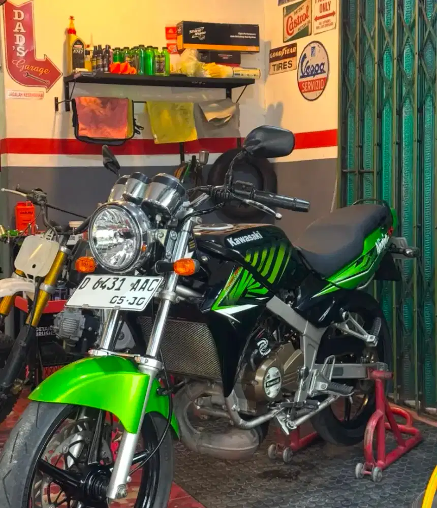 Kawasaki ninja ss 2015