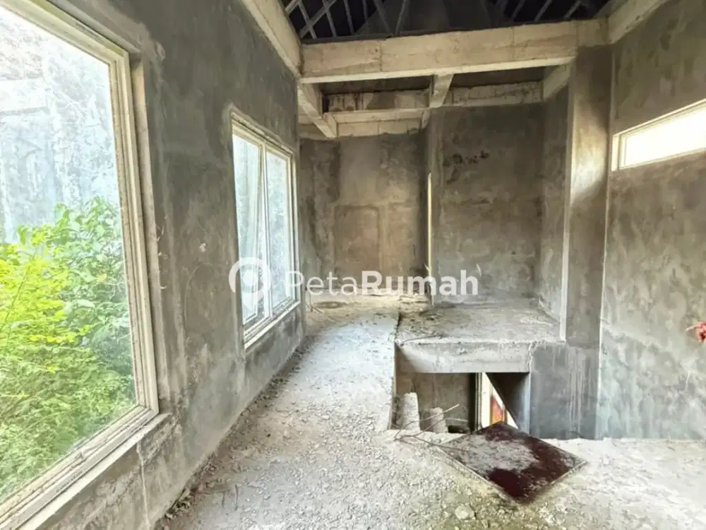 DIJUAL RUMAH JALAN PANGLIMA DENAI KOMPLEK PERUMAHAN MENTENG INDAH CLUSTER HALTON PALACE  (HANNY)