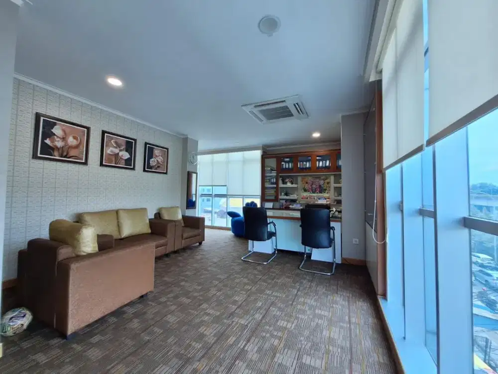 Turuh Harga Dijual Termurah Gedung 4 Lantai di Kemayoran (Yuk099)