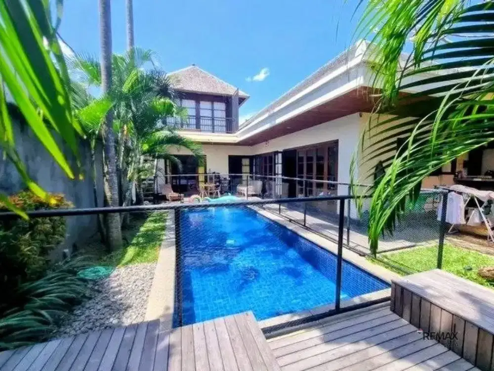Villa Mewah Strategis 4 Kamar Tidur Disewakan di Denpasar Barat