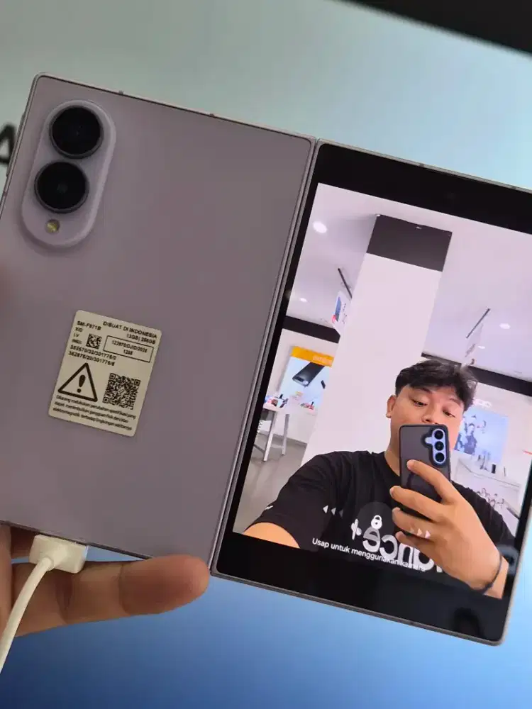 SAMSUNG GALAXY ZFOLD8