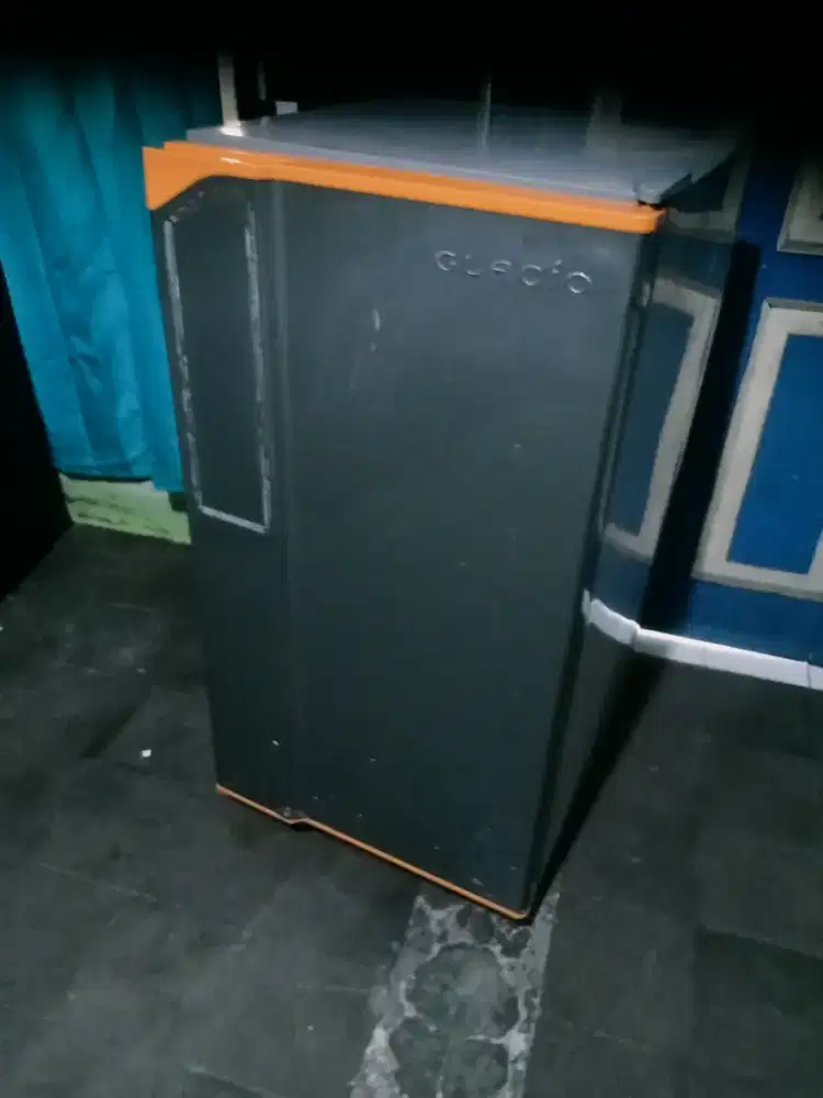 Jual kulkas Toshiba 1 pintu mesin ori dingin beku normal bisa diantar