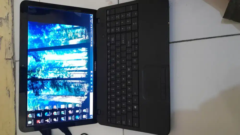 Laptop Toshiba Satellite C850