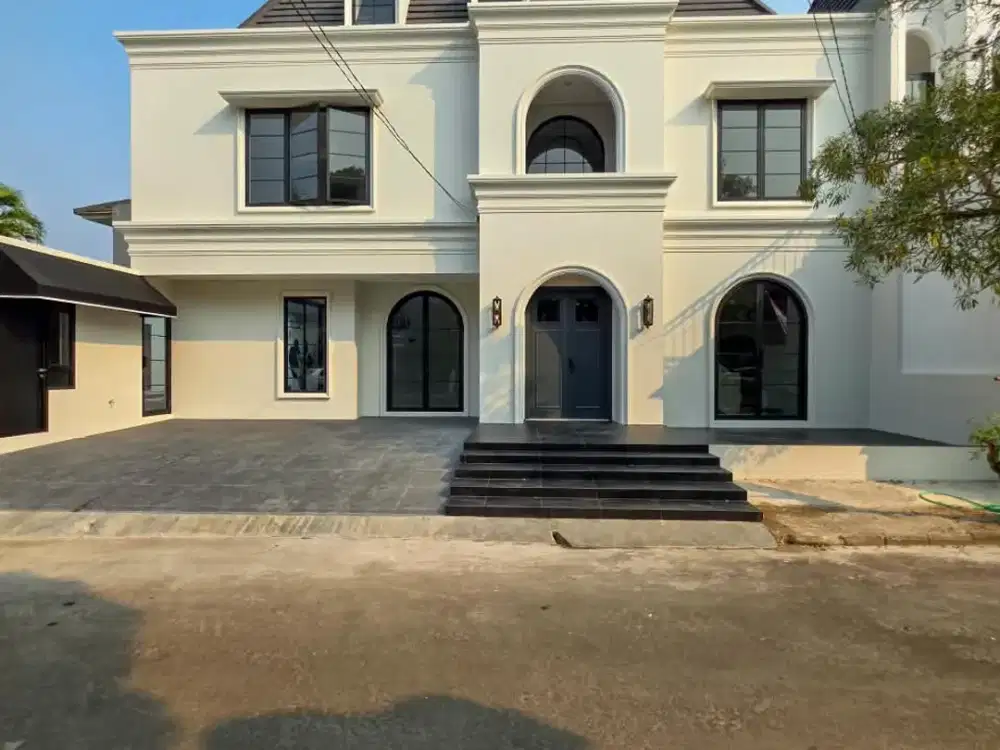 DIJUAL  RUMAH CLASSIC  BANGUNAN BARU DI BINTARO SEKTOR 9