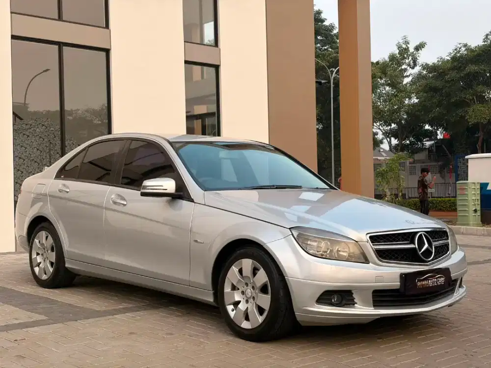 UNIT ANTIK!!! Mercedes-Benz C200 CGI AT 2010