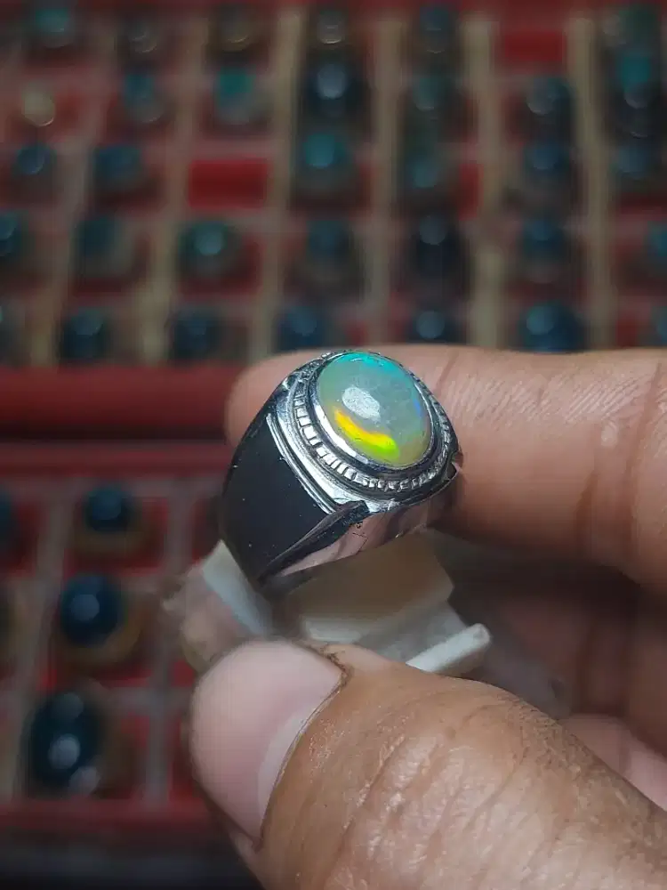 Batu kalimaya milky