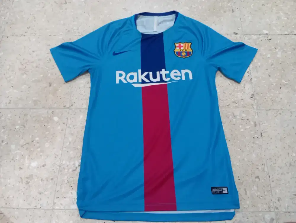 Kaos jersey Barcelona original second bekas