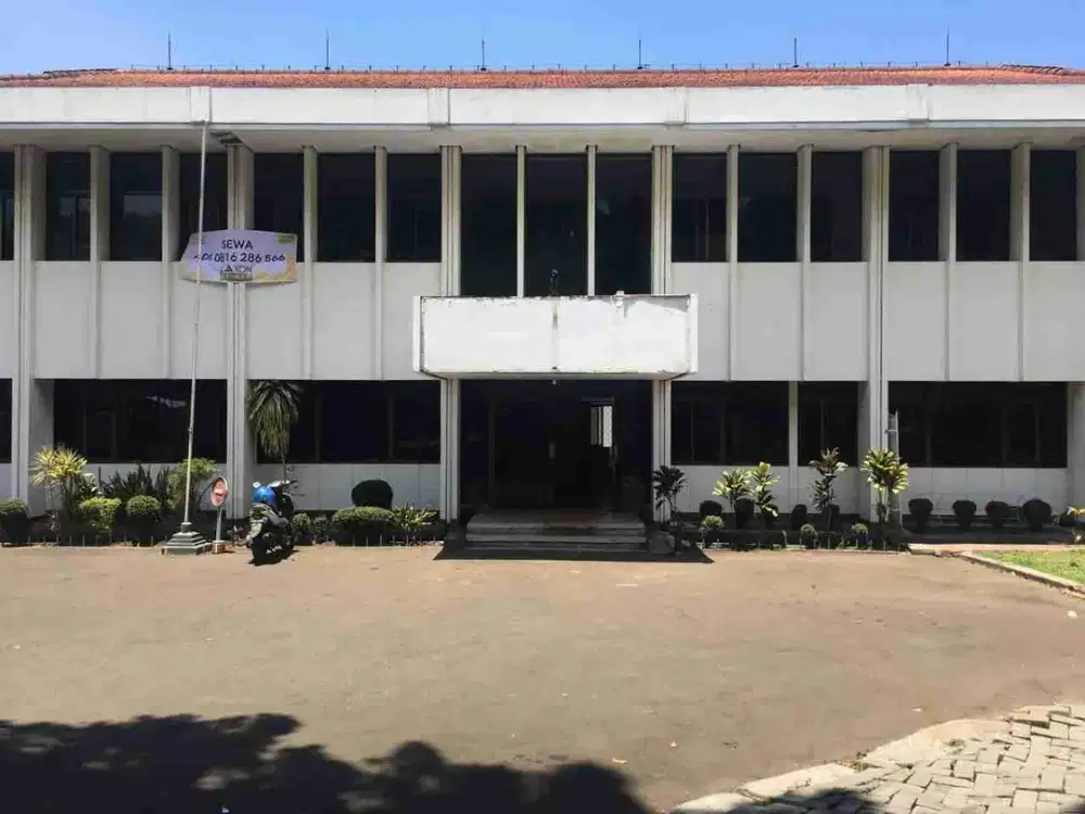 Disewakan Gedung Di Mainroad PHH Mustofa