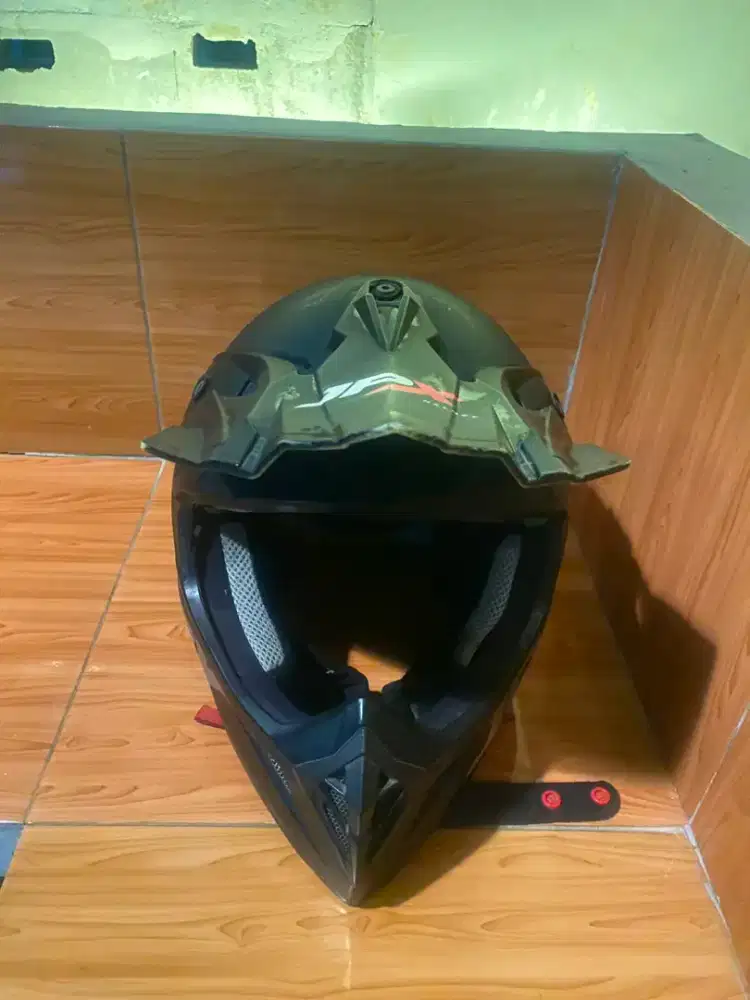 Helm JPX Hitam Doff