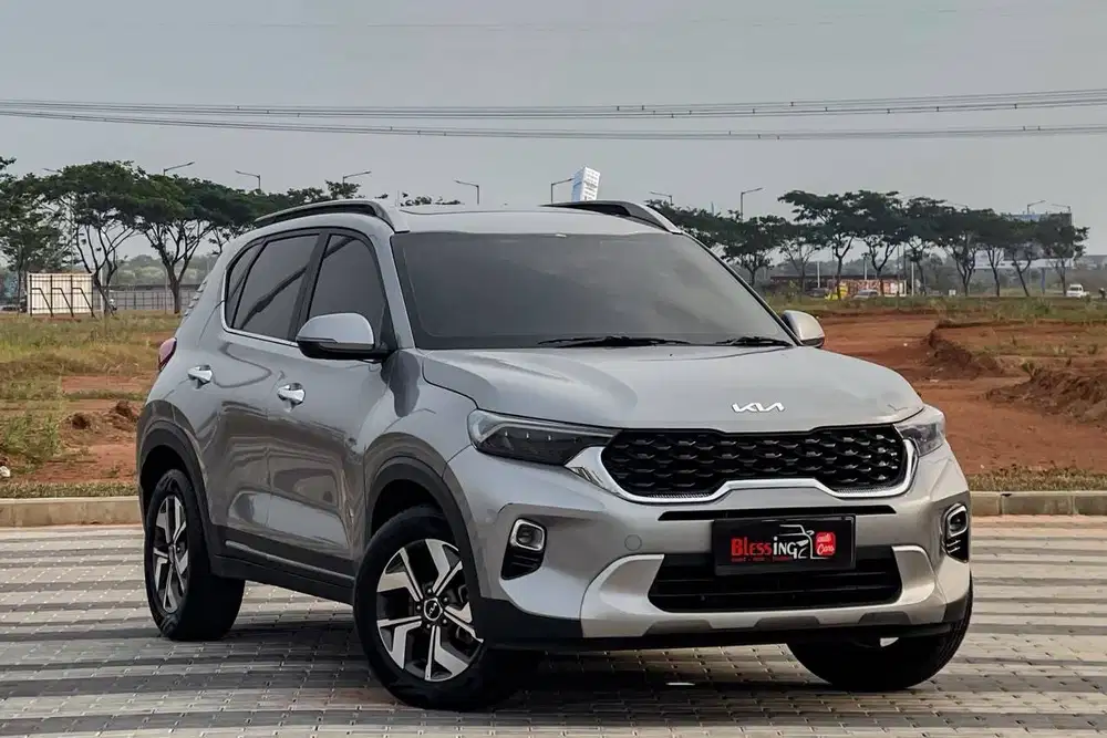 Kia Sonet 1.5 Premiere Sunroof AT Matic 2022 Abu Abu Metalik Km.22.xxx
