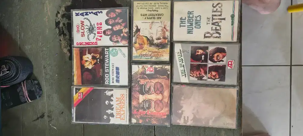 Kaset kaset antik