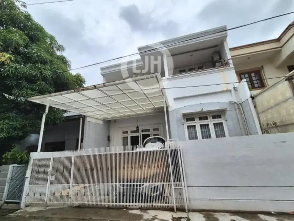 Rumah Minimalis 2 Lantai di Simponi Mas, Kelapa Gading, Jakarta Utara