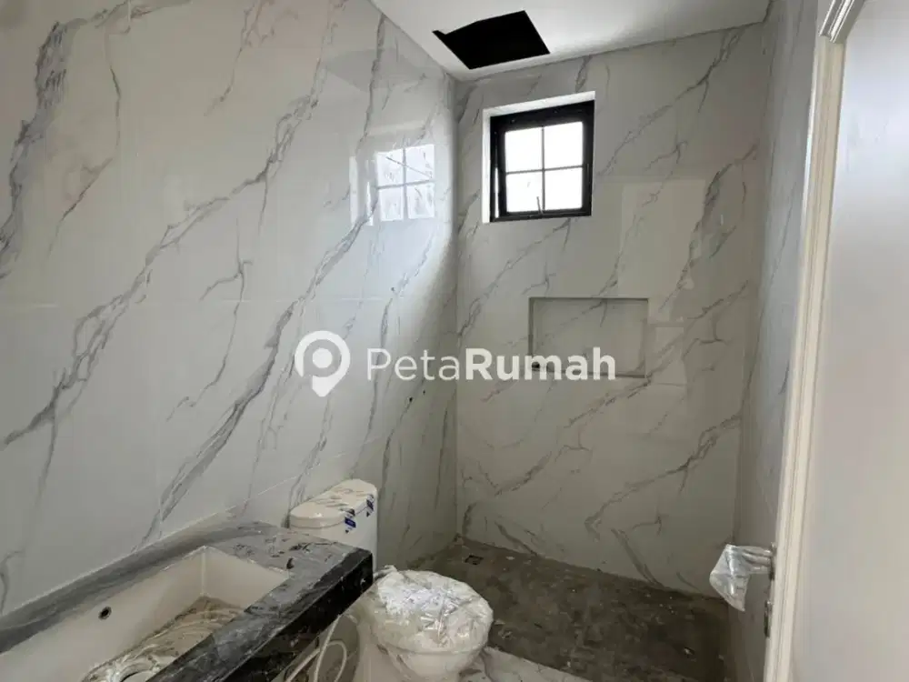 DIJUAL RUMAH KOMPLEK JEWEL GARDEN (RICKY A)