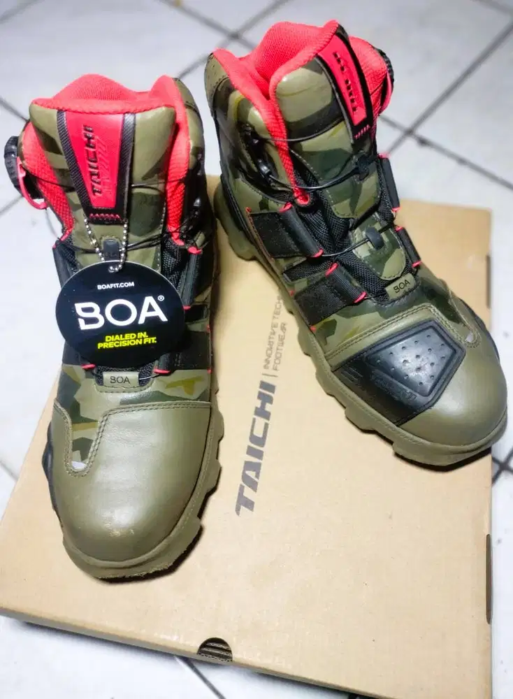 SEPATU RIDING TAICHI RSS010