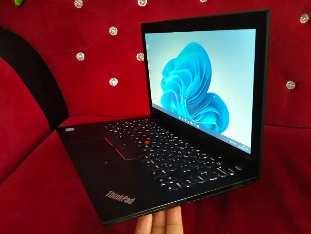 THINKPAD X280 SLIM CORE I7-8550/SSD 512NVME CADAAAS+RAM 8GB