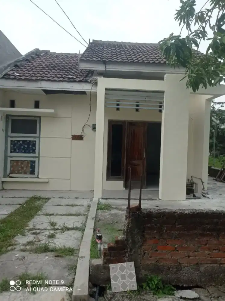 Rumah Pojok asri