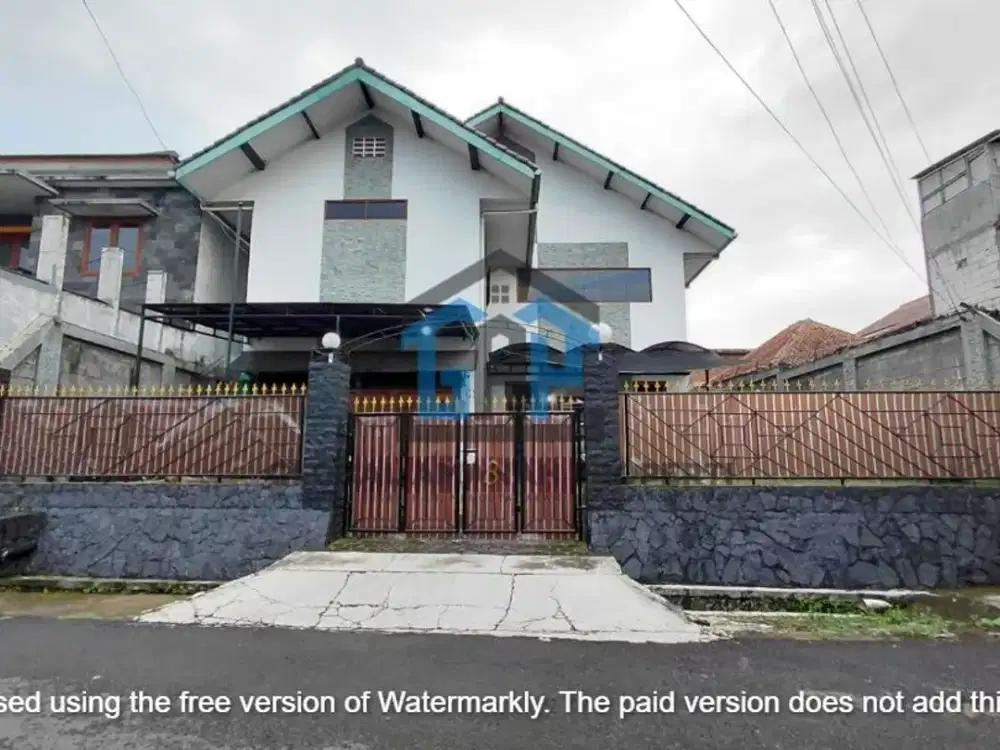 Dijual Rumah Bumi Sariwangi Sarijadi Keamanan 24 Jam Row Jalan Lebar