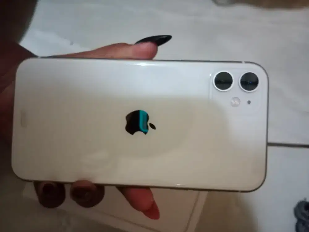 HANDPHONE IP 11