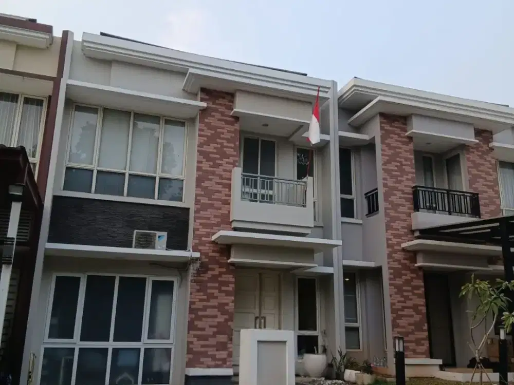 JUAL MURAH RUMAH SECOND RAPI 2 LANTAI 6 MENIT KE KAMPUS UMN!