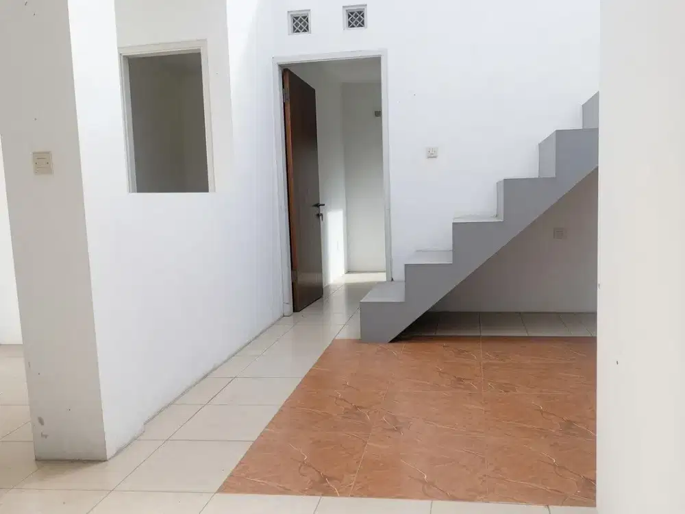 Termurah Rumah 1,5 Lantai Komplek Sanggar Indah Lestari Cangkuang Kab Bandung