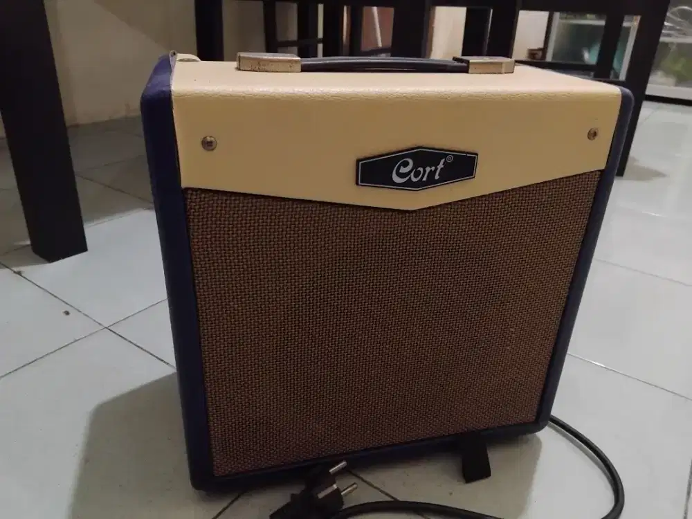 Amp Gitar Cort cm15r 100% noken