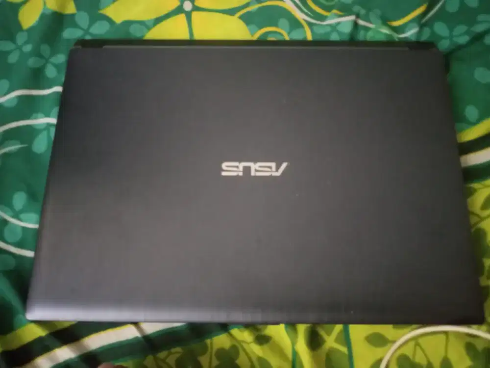 Di jual laptop Asus model P1440U