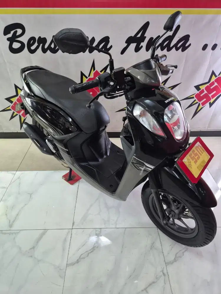 Genio 2022 plat L istimewa