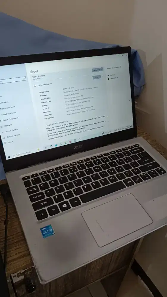 Laptop Acer gen 11 core i3