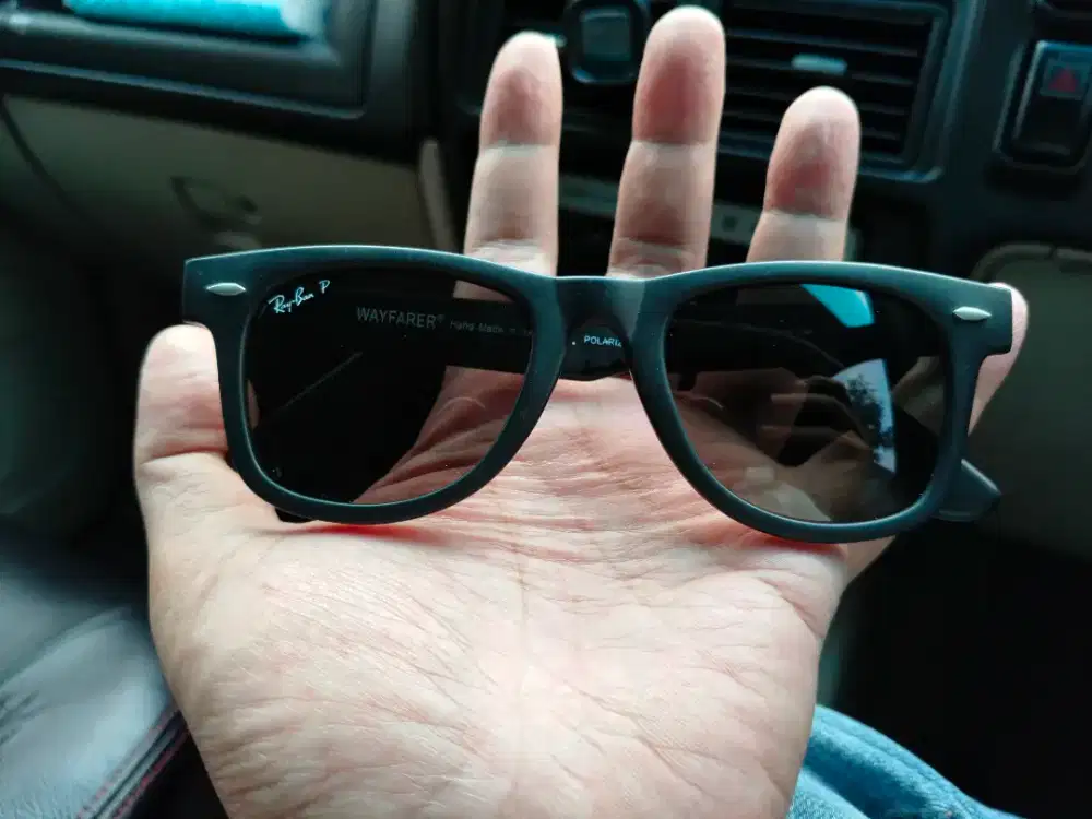 Kacamata ray-ban
