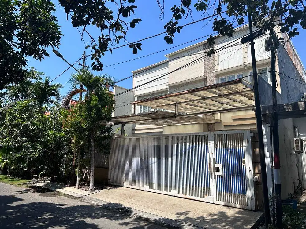 Rumah Tengah Kota Surabaya - Sidosermo Indah (3 Lantai)