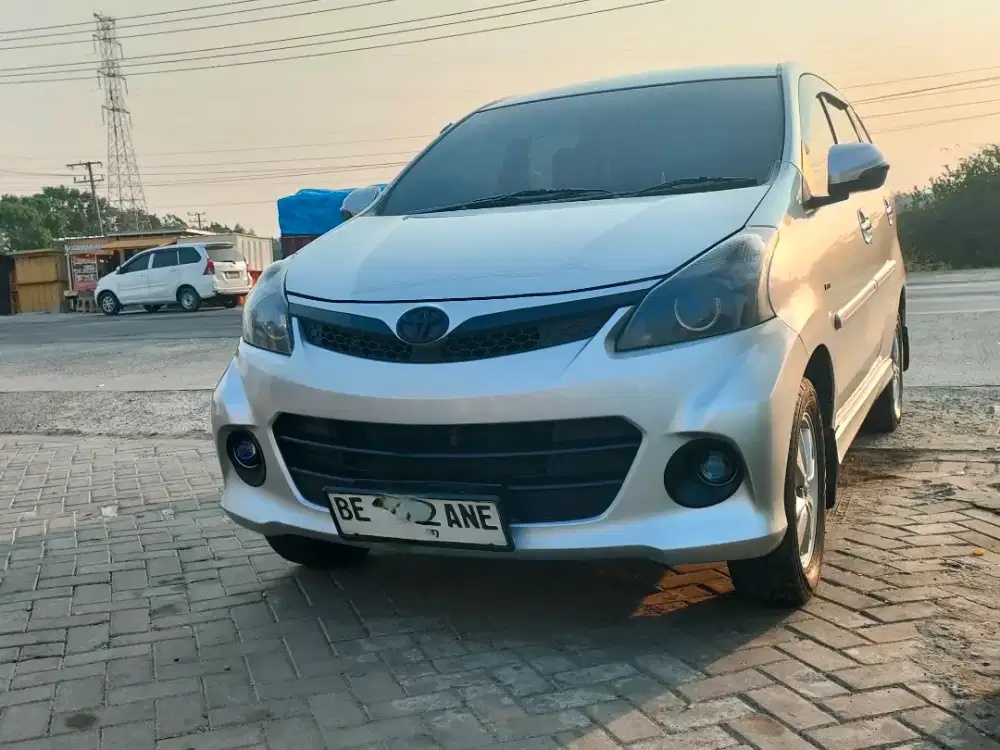Dijual Avanza Veloz 1,5 Tahun 2014