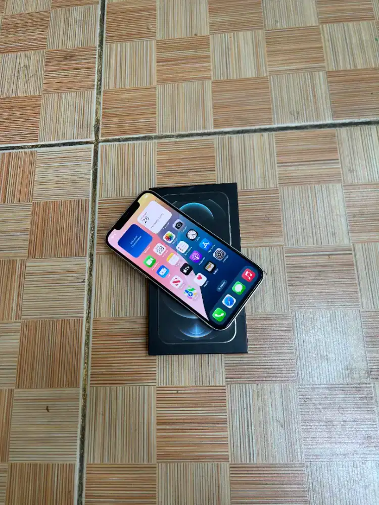 IPhone 12 pro 256 gb ibox, silver