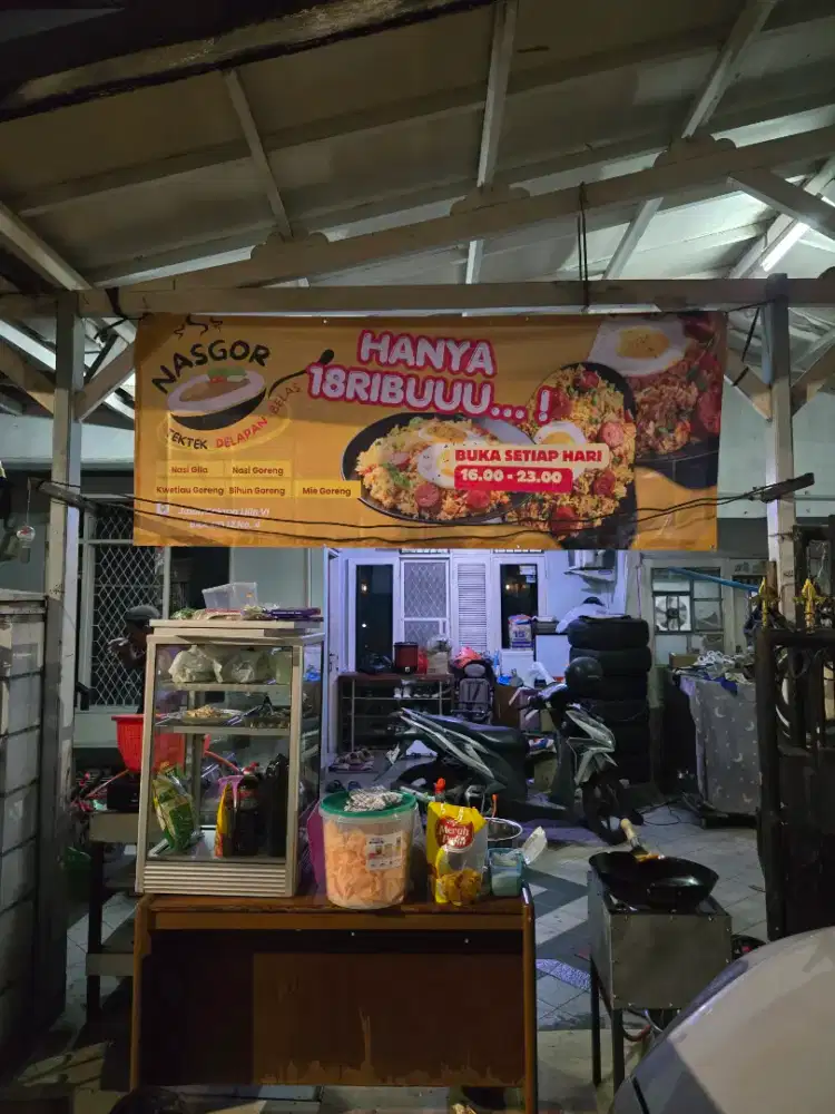 Di butuhkan karyawan laki2 / perempuan untuk bekerja di fnb