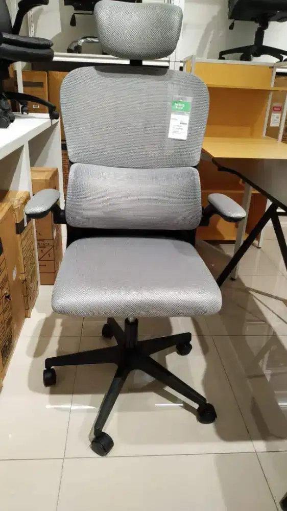 KURSI KANTOR YUGO BY SELMA
