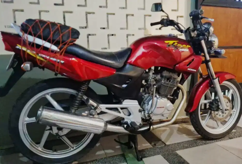 Honda tiger 2000