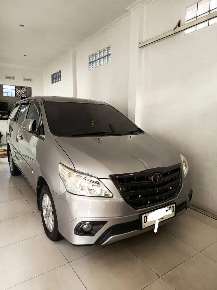 Di Jual Innova Barong 2014