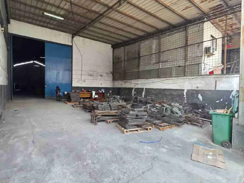 Disewakan Cepat Gudang Siap Pakai Luas 360 M2 di Royal Kosambi