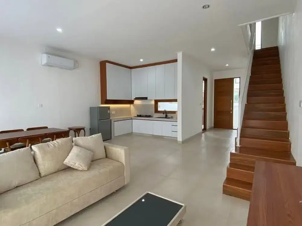 Villa Cantik Full Furnished 3 Kamar Disewakan di Kerobokan Kelod
