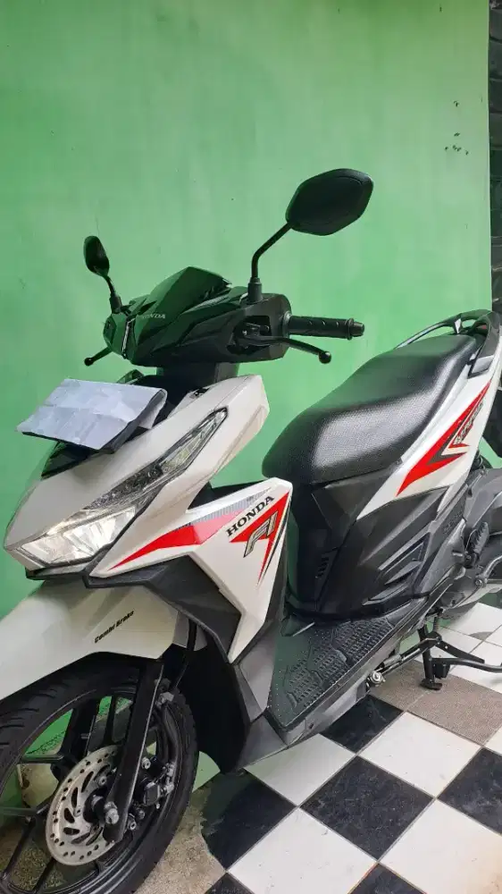 VARIO FI LED OLD ORI ASLI PUTIH B DKI JAKARTA MESIN HALUS ORIGINAL